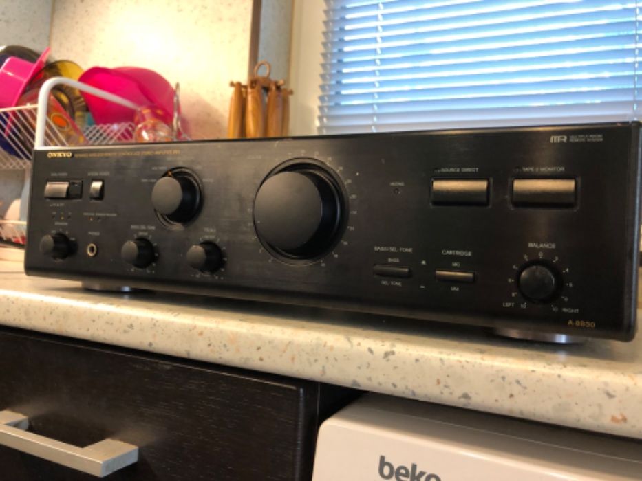 Onkyo A-8830