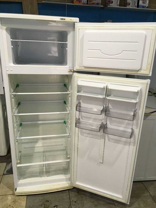 Продам современный , рабочий   холодильник.