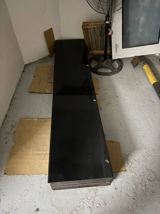 Стекло для витрины