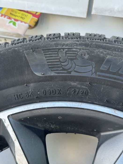 Джанти 17’ МОМО 5х120 + зимни гуми MICHELIN