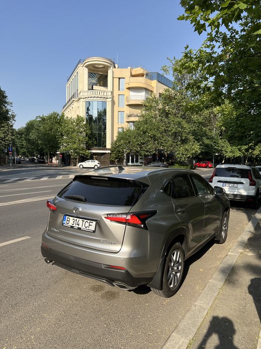 Lexus NX 200 revizii Toyota