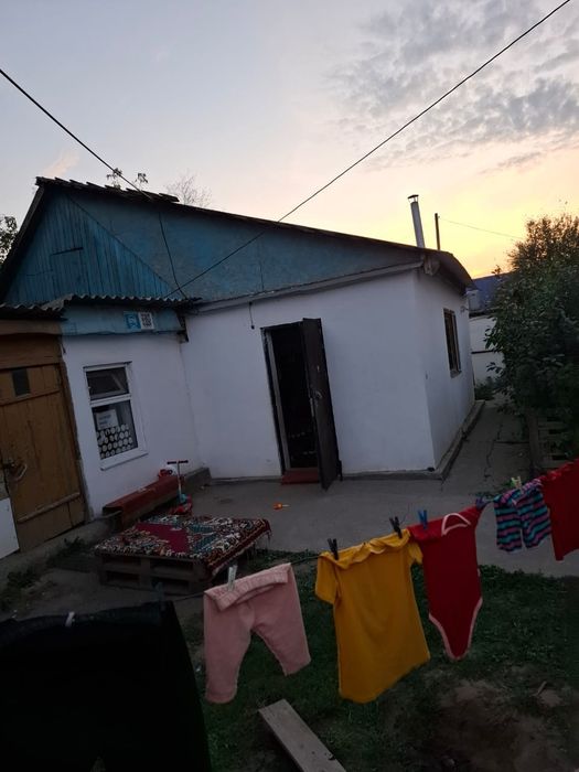 Үй сатылады  тез арада