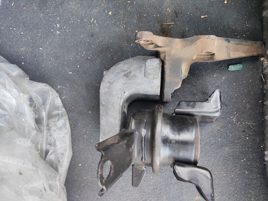 запчасти авенсис 2003