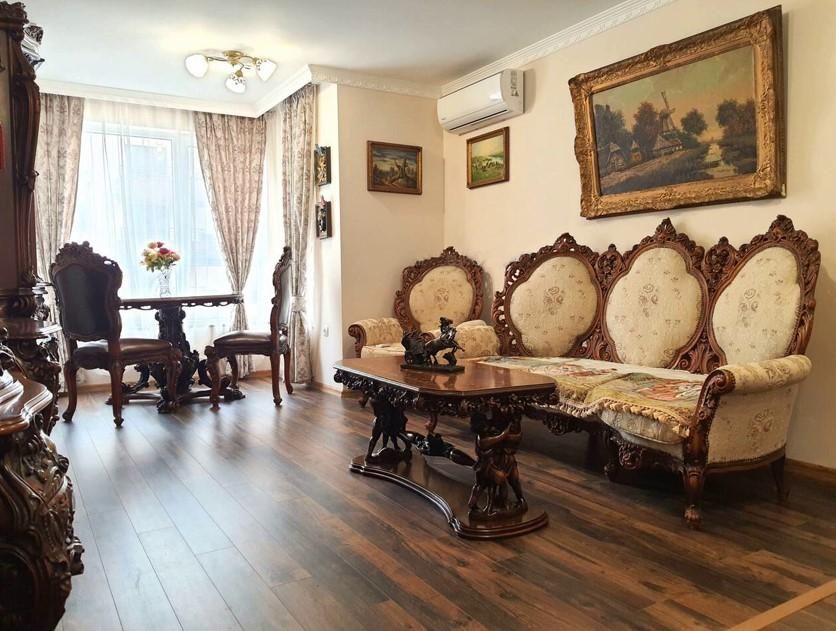 Продава се Четиристаен апартамент в Бургас, Славейков - 130 кв.м за 2124 €/кв.м - Снимка #10