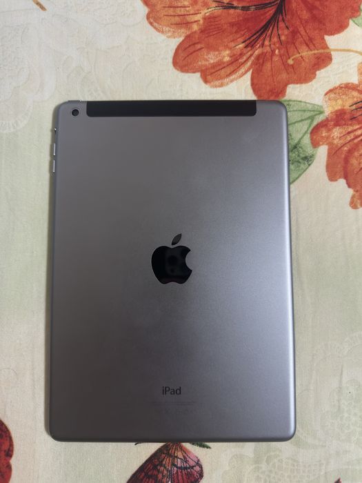 Ipad air a14 32GB заключен!