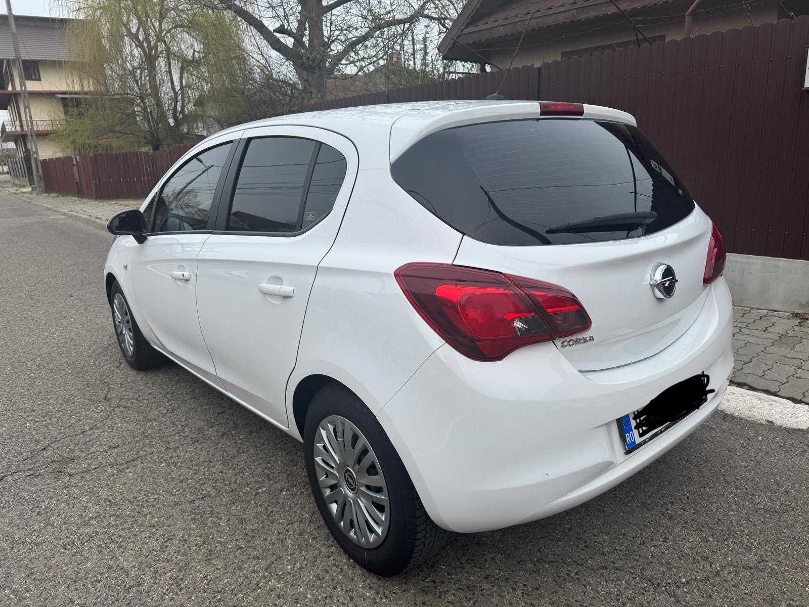 Opel Corsa E 2018 1.4 benzina manual