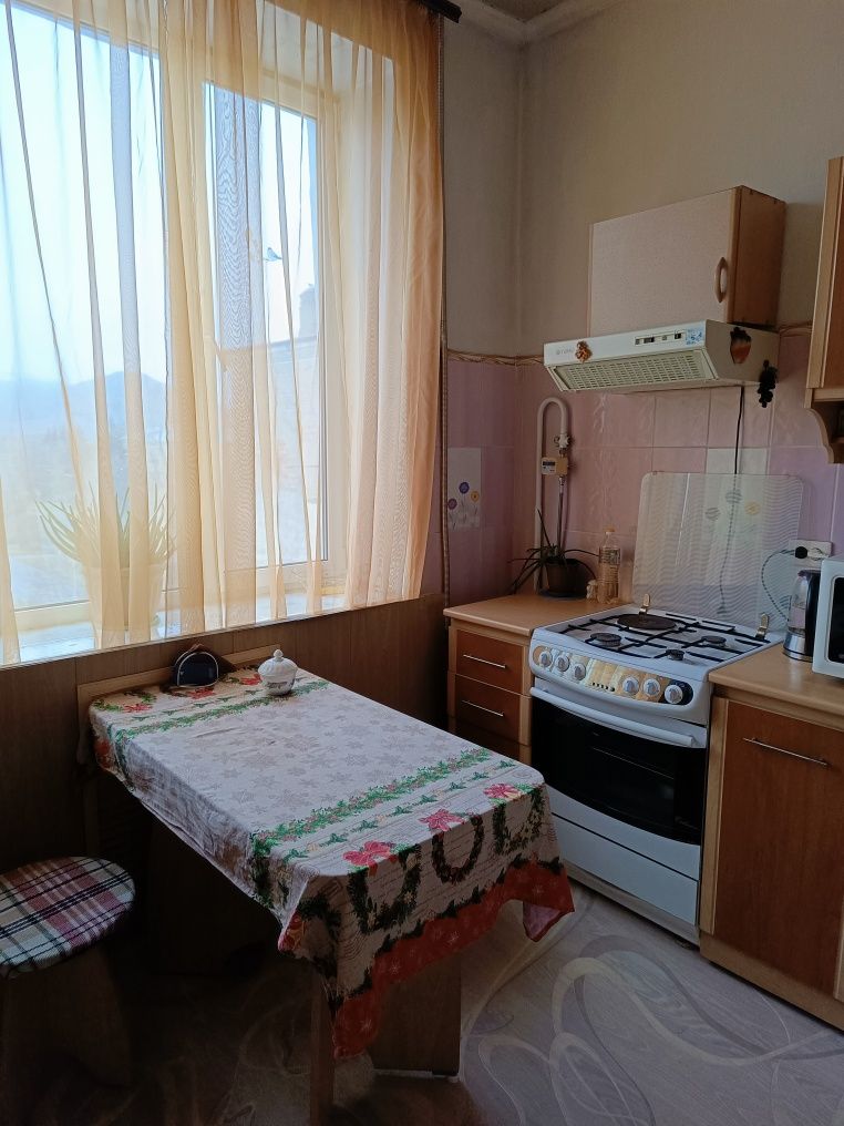 Продам трёхкомнатную квартиру