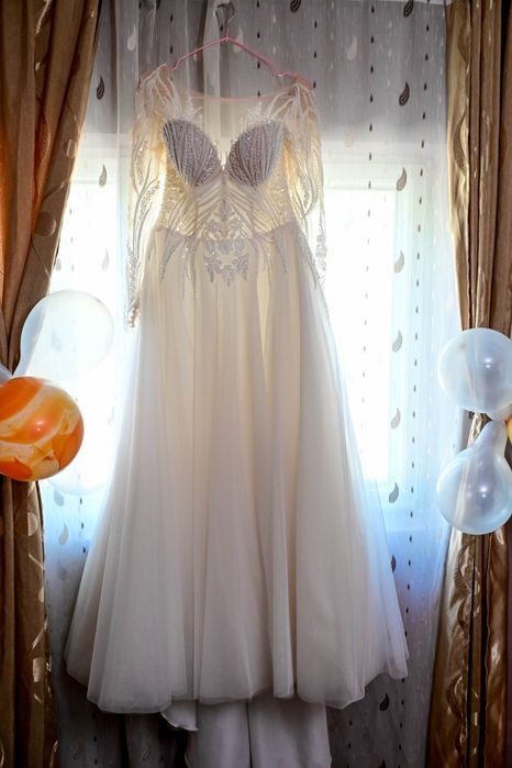 Rochie de mireasa purtata o singura data