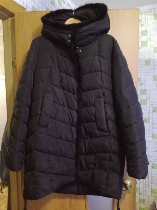 Продам зимнюю куртку