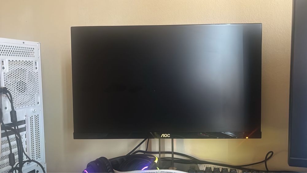 Monitor gaming AOC, 74 hz