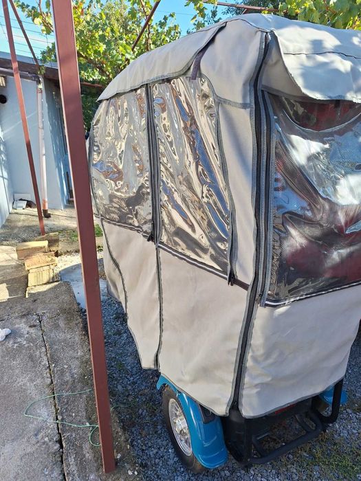 Електрическа триколка с покрив