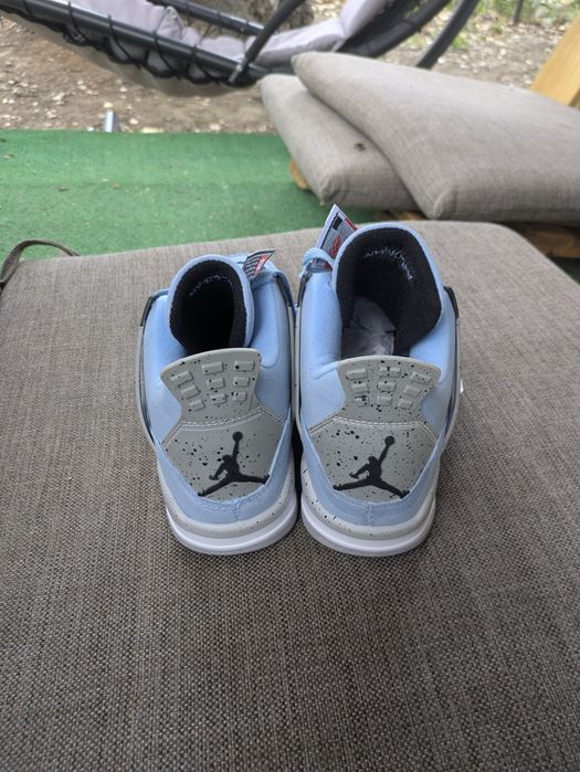 Nike Jordan 4 University Blue (mărimea: 36,42)