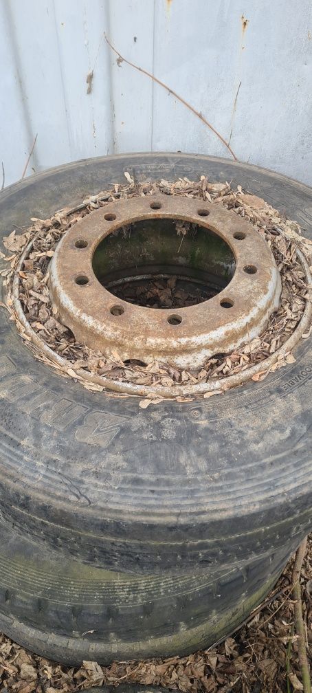 5 Jante 22,5 , au 10 gauri, camion, remorca 200 lei bucata sau pachet