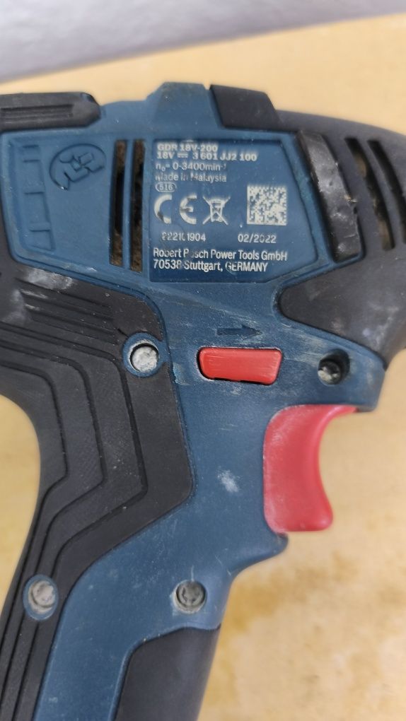 Импакт Bosch 18V
