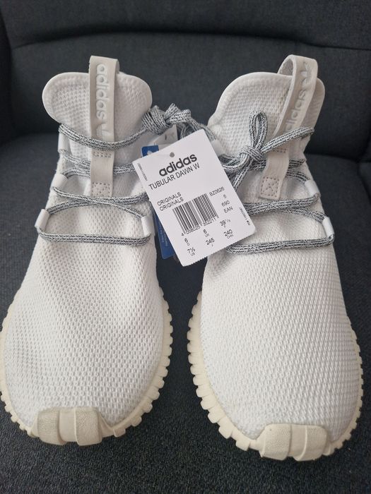 Adidasi originali Adidas nr39 1/3