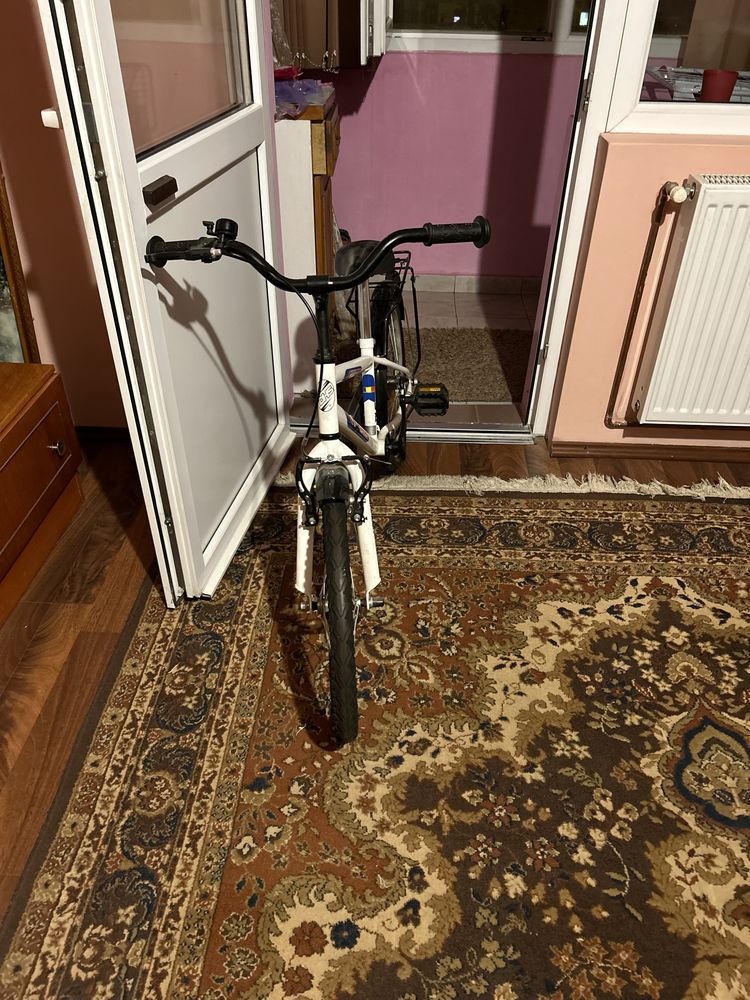 Vand bicicleta copii 7-10 ani