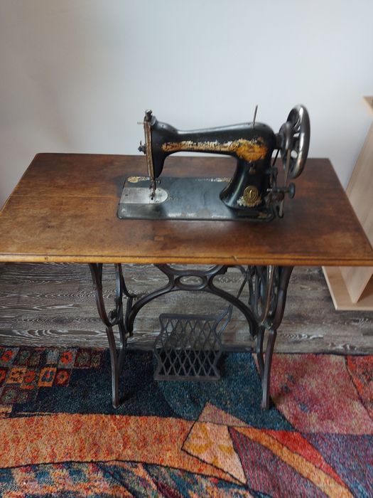 Mașina de cusut singer an fabricație 1925