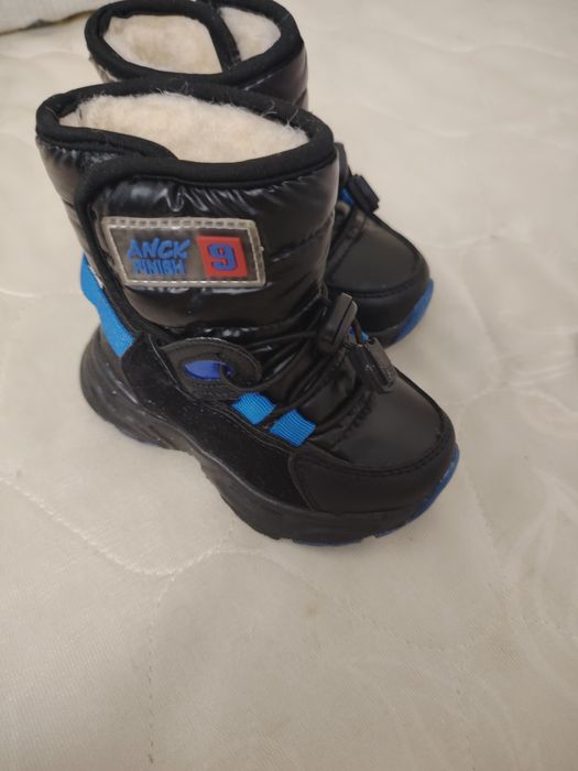 Продам сапоги на мальчика