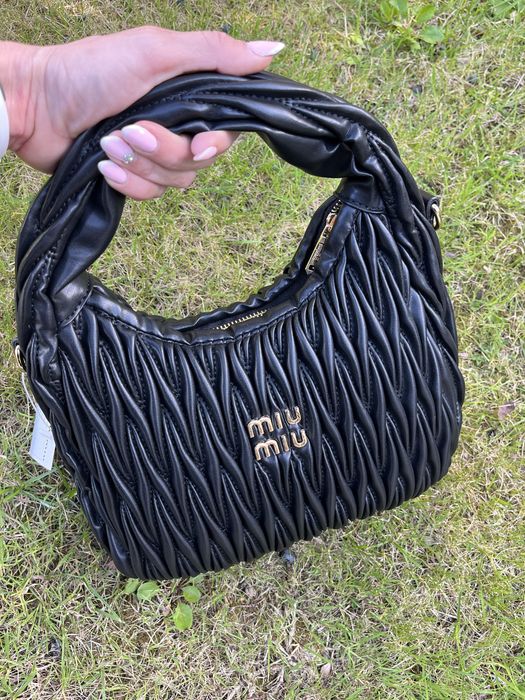 Нови дамски чанти Armani Miu Miu Celine