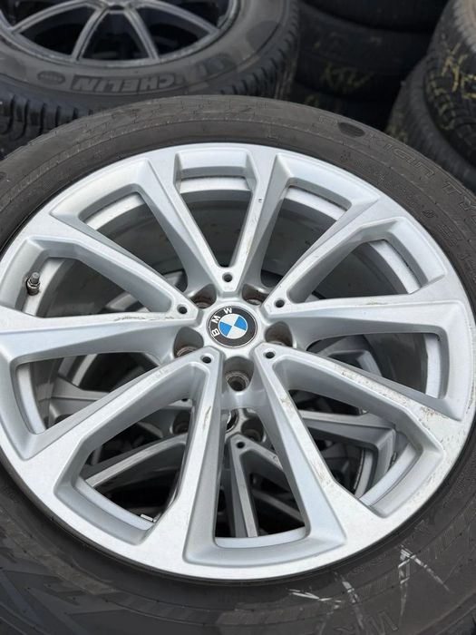 Jante Bmw X7 originale 20 inch cu anvelope iarna Nokian
