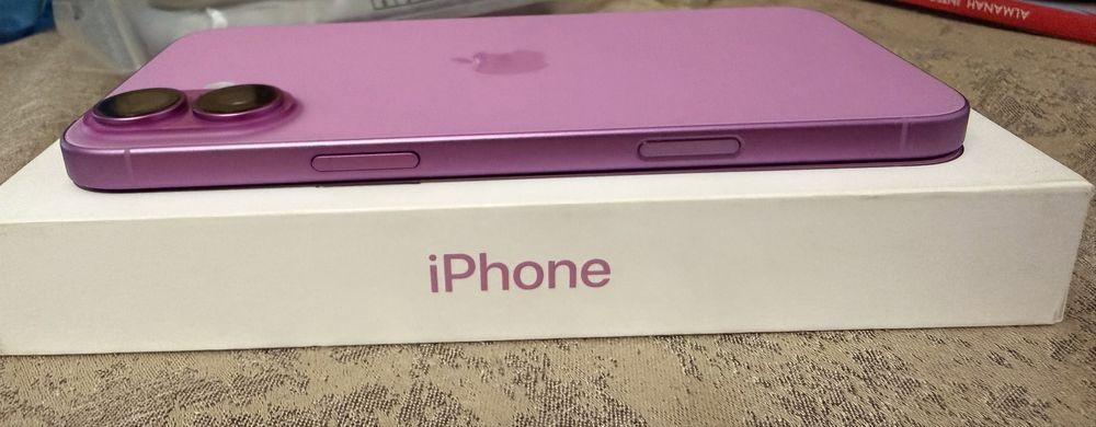 Vând iPhone 16 Plus - 128GB