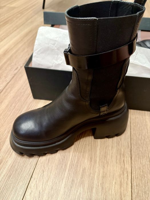 Ghete din piele negre Musette