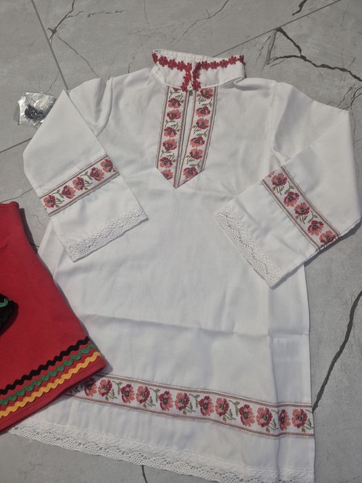 Бебешка народна носия