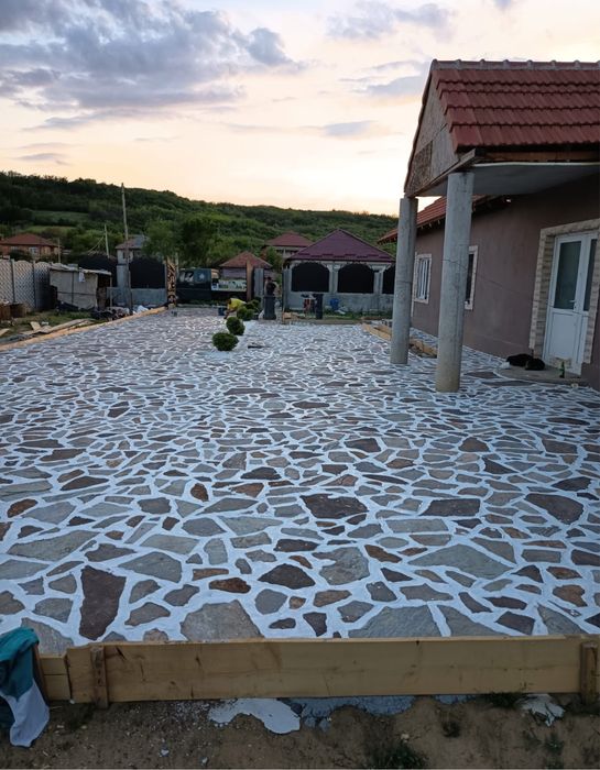 Piatra naturala de munte oriunde in tara + montat profesional