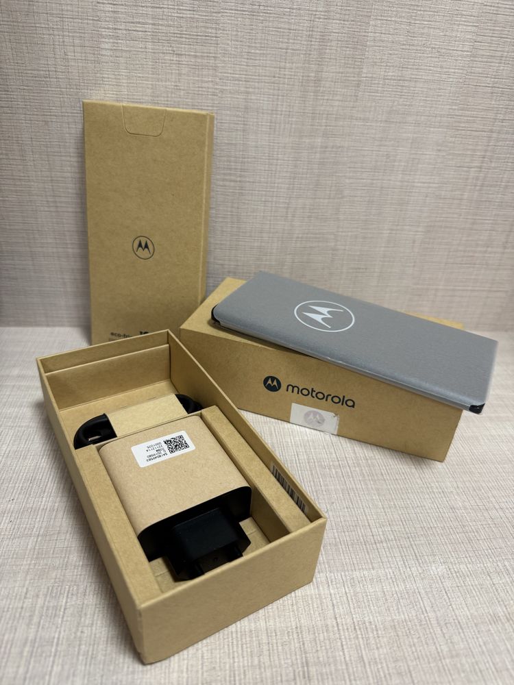 Motorola Edge 30 Ultra *Чисто нов*