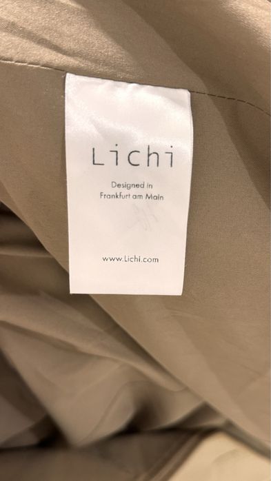 Женский плащ от Lichi