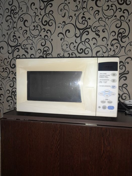 Продам микроволновку LG