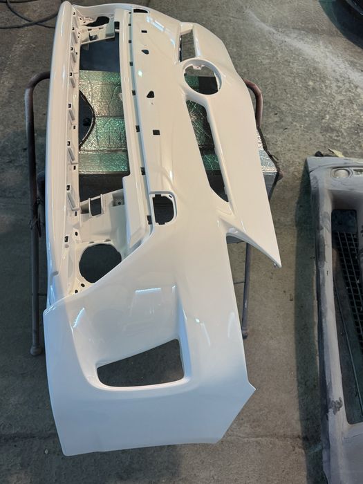 Bara fata Toyota prius 3 plug in hybrid ,alb
