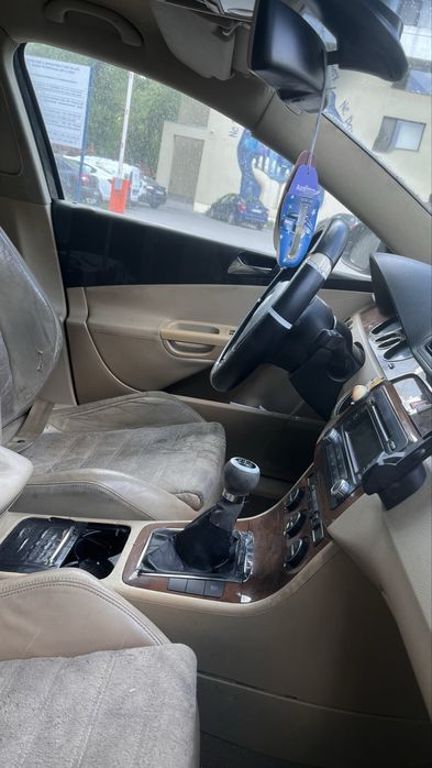 Volkswagen Passat B6 Va rog cititi descrierea