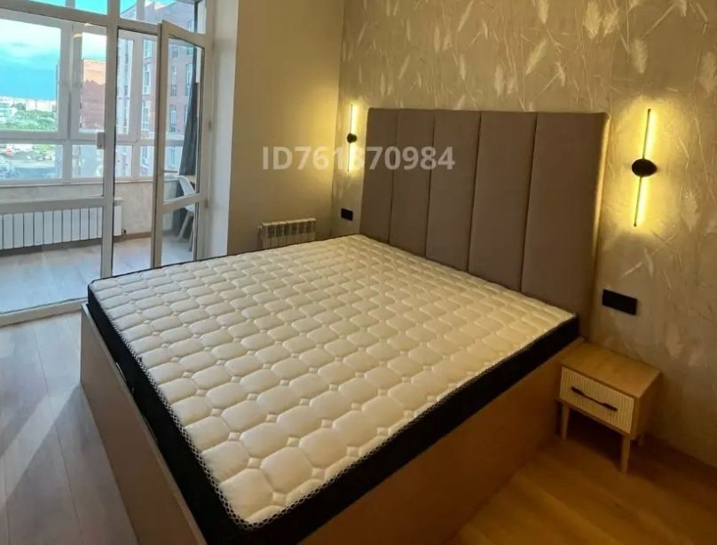 Кровать с ортопедическим матрасом