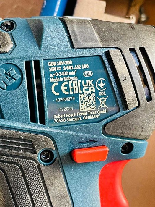 Bormasina cu percutie Bosch Professional 18V System GDR 18V-200