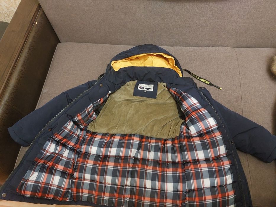 Продам Зимнюю Куртку. Размер 38