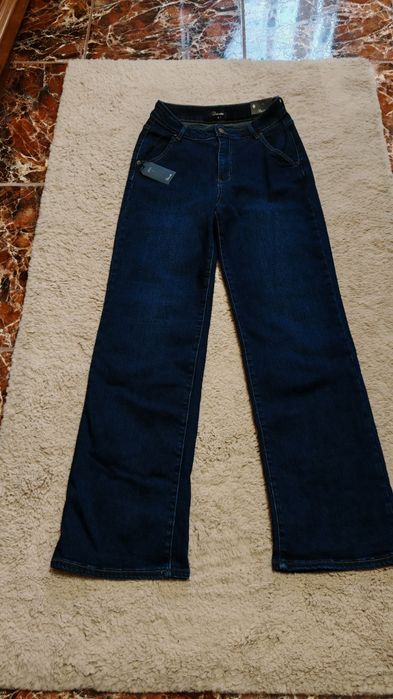 Blugi evazati albaștri L