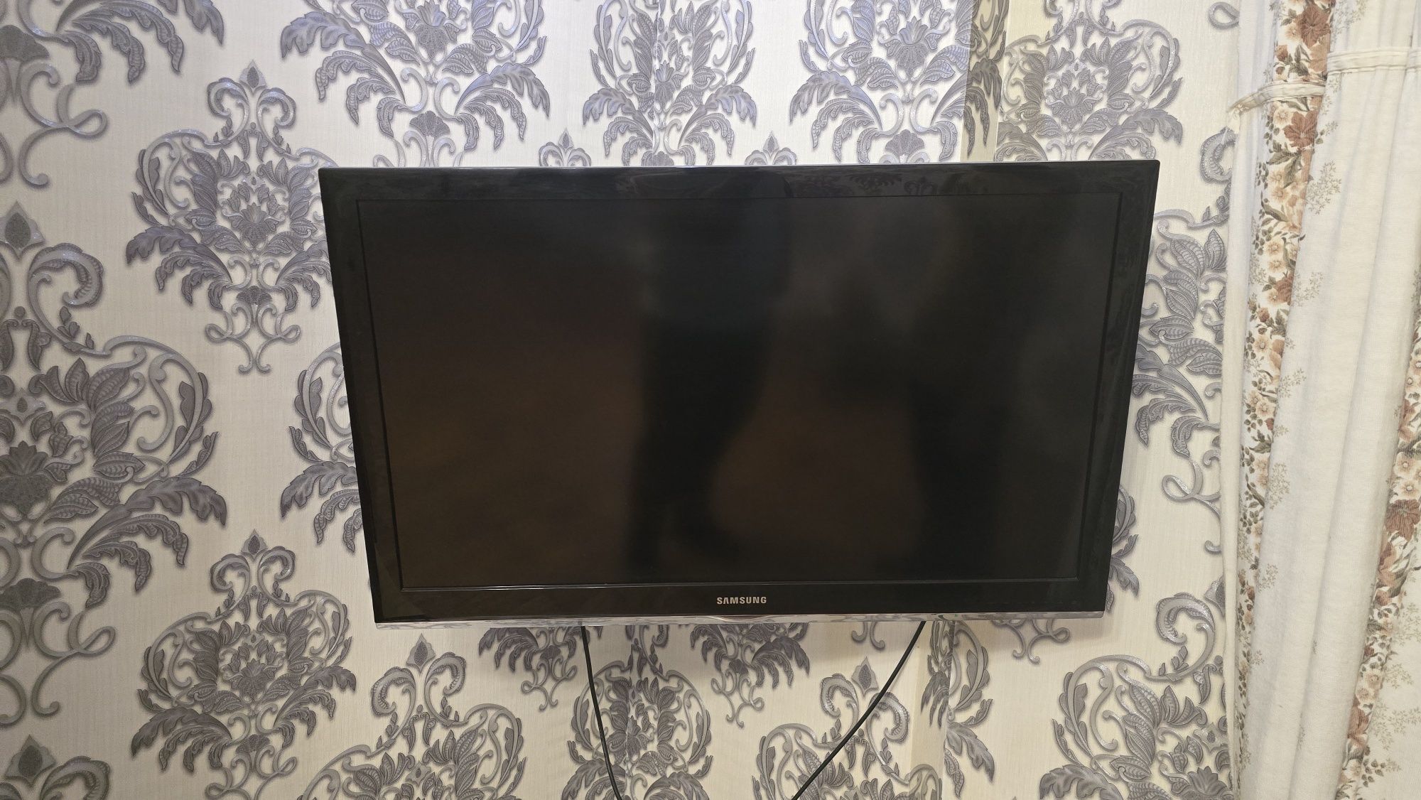 Продам телевизор samsung 42, оригинал