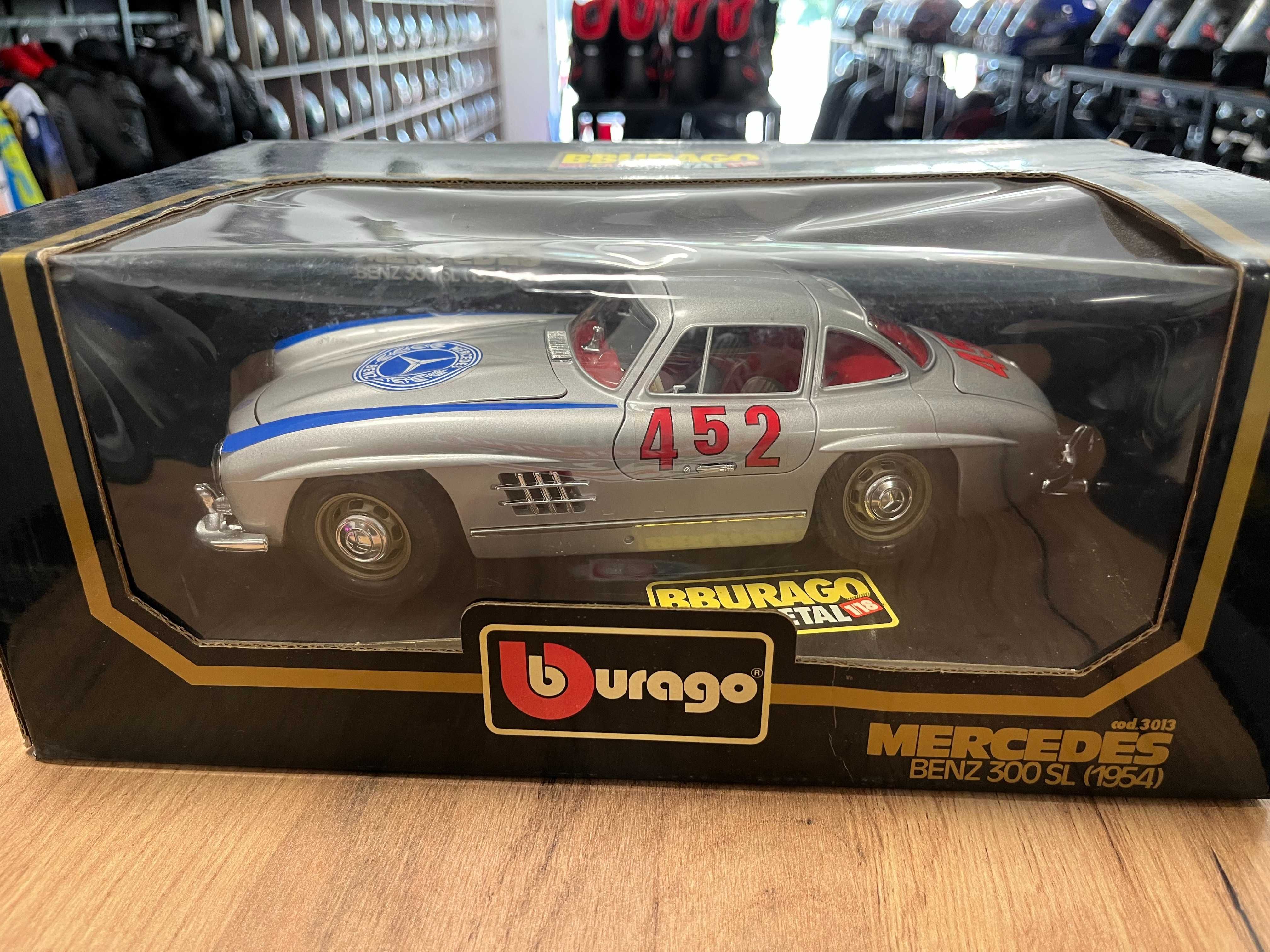 Чисто нова BBURAGO метален колекционерски модел MERCEDES BENZ 300SL