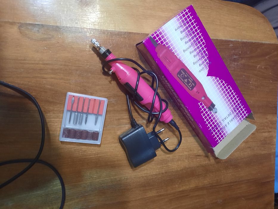 Продавам нова ел. пила за сваляне на гел лак