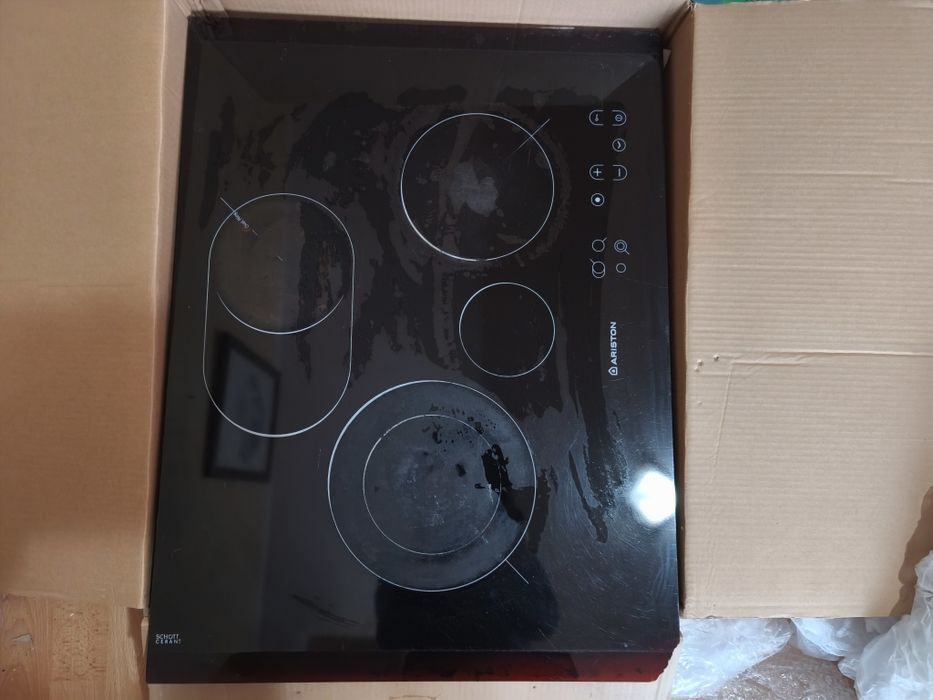 Варочная поверхность электрическая.