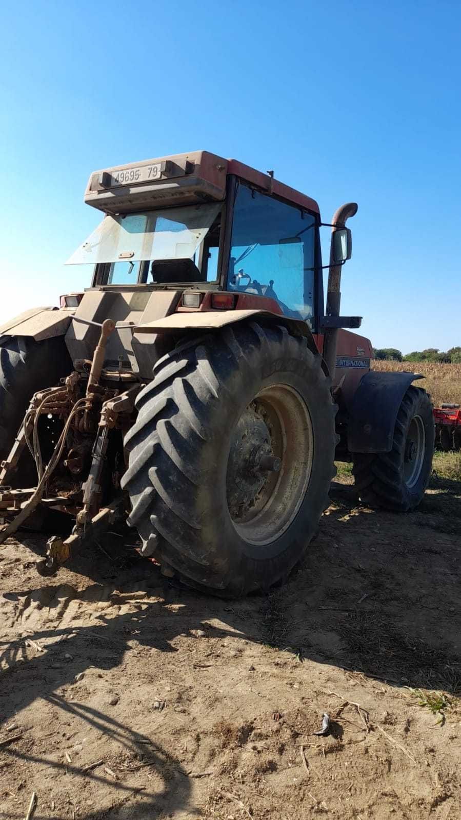 Tractor de vanzare