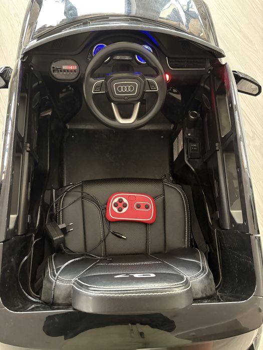 Акумулаторна кола ауди Q7