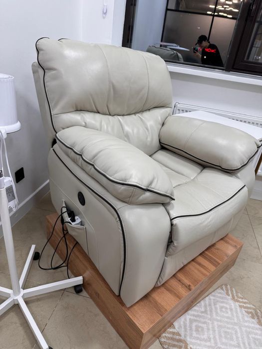 Кресло реклайнер с подложкой в комплекте