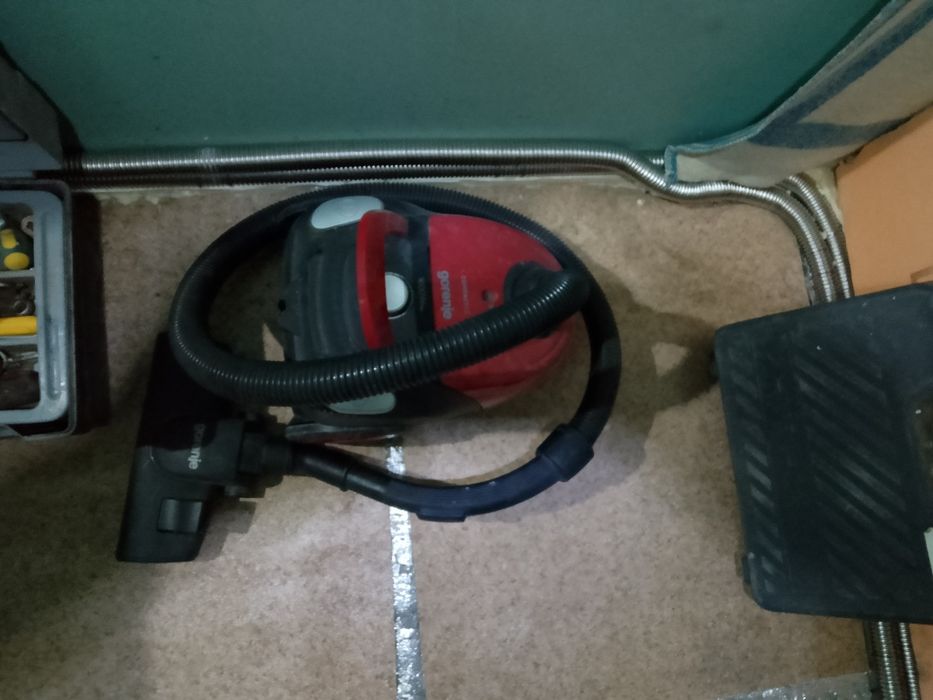 Продам пылесос рабочий