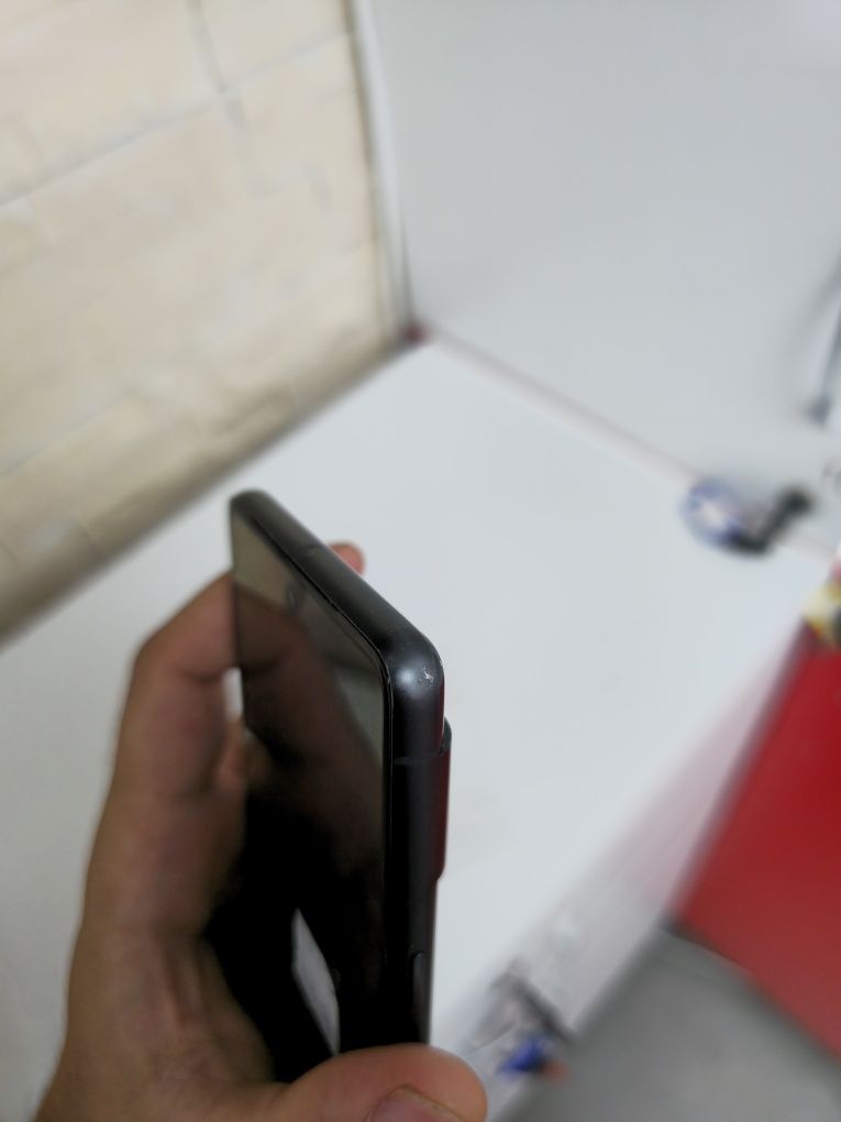 Google Pixel 7 128GB / 8GB