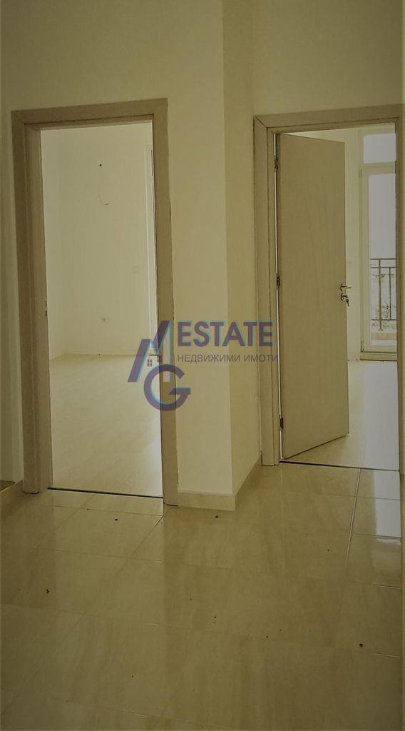 Продава се Тристаен апартамент в Каблешково - 120 кв.м за 780 €/кв.м - Снимка #5