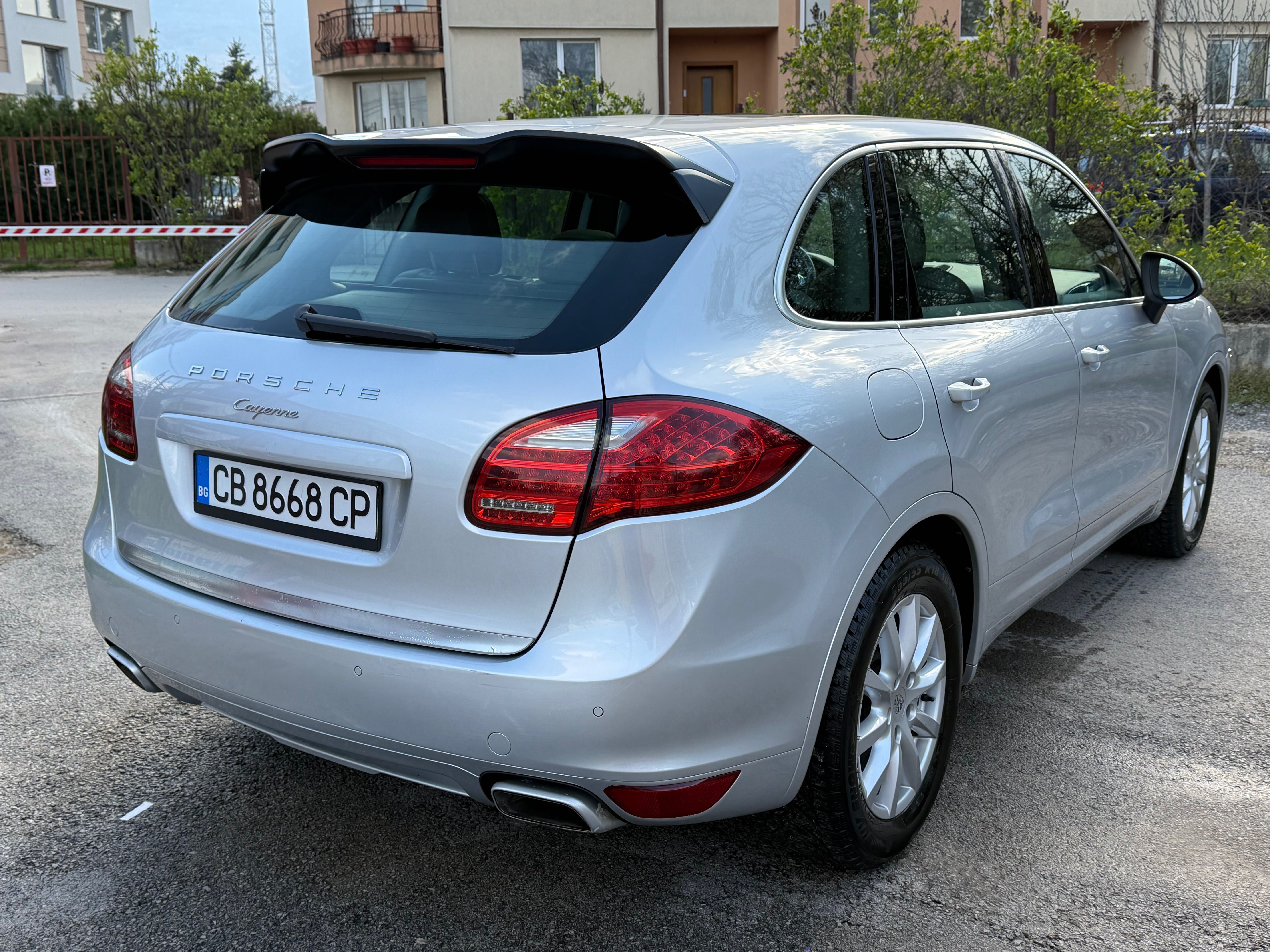 Porsche Cayenne Diesel 3.0 V6 (240 кс) AWD Tiptronic S/Euro 5