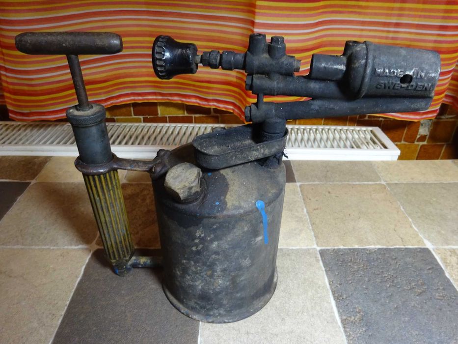 Lampa pe benzina vintage