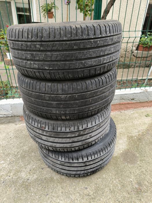 Летни гуми goodrich 235/50/17 DOT 21г